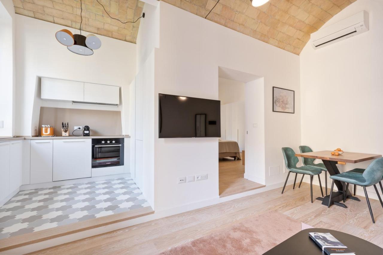 Buzzstays - Stylish Apartments Vatican Rome Downtown Dış mekan fotoğraf