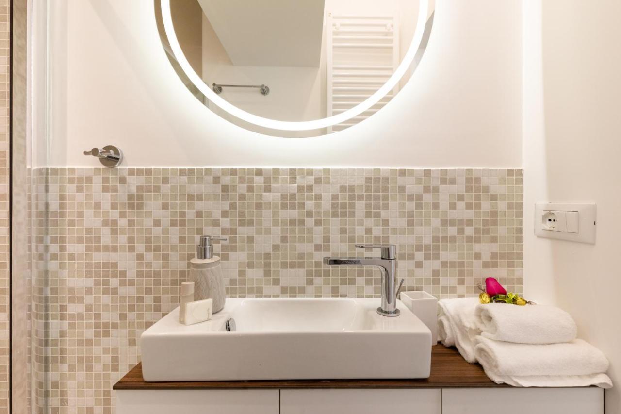 Buzzstays - Stylish Apartments Vatican Rome Downtown Dış mekan fotoğraf