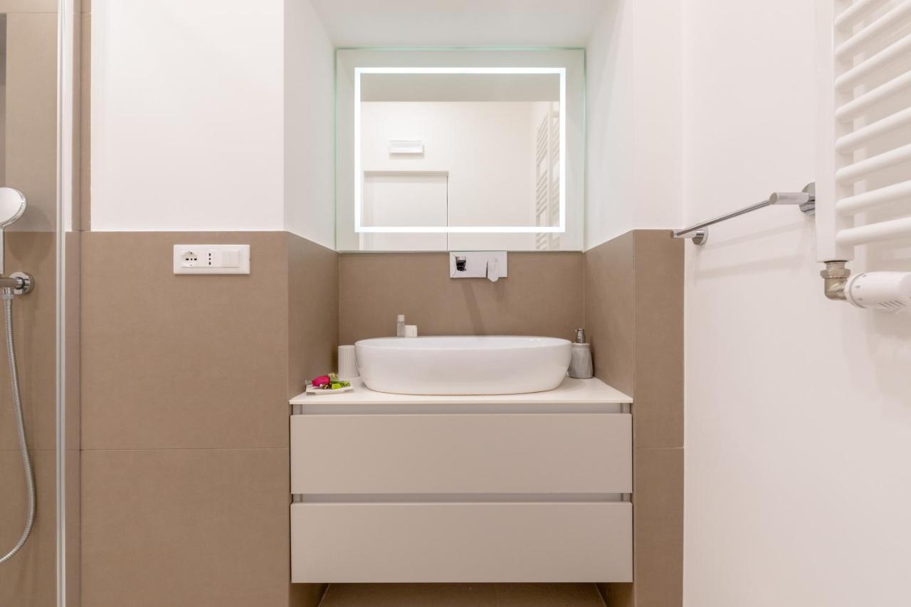 Buzzstays - Stylish Apartments Vatican Rome Downtown Dış mekan fotoğraf